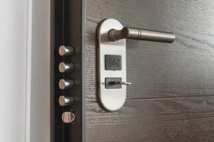  Tampa 24 Hour Locksmith Tampa, FL 813-261-6595